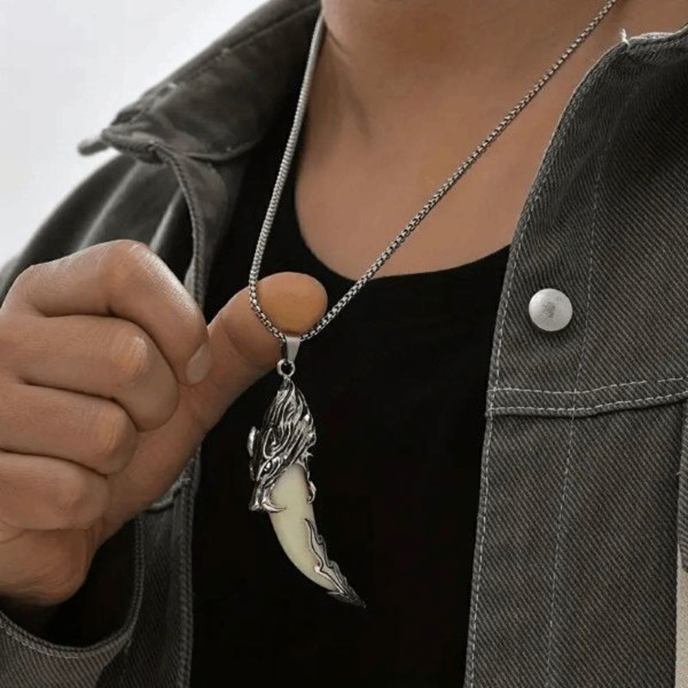 Wolf Tooth Titanium Steel Pendant Necklace